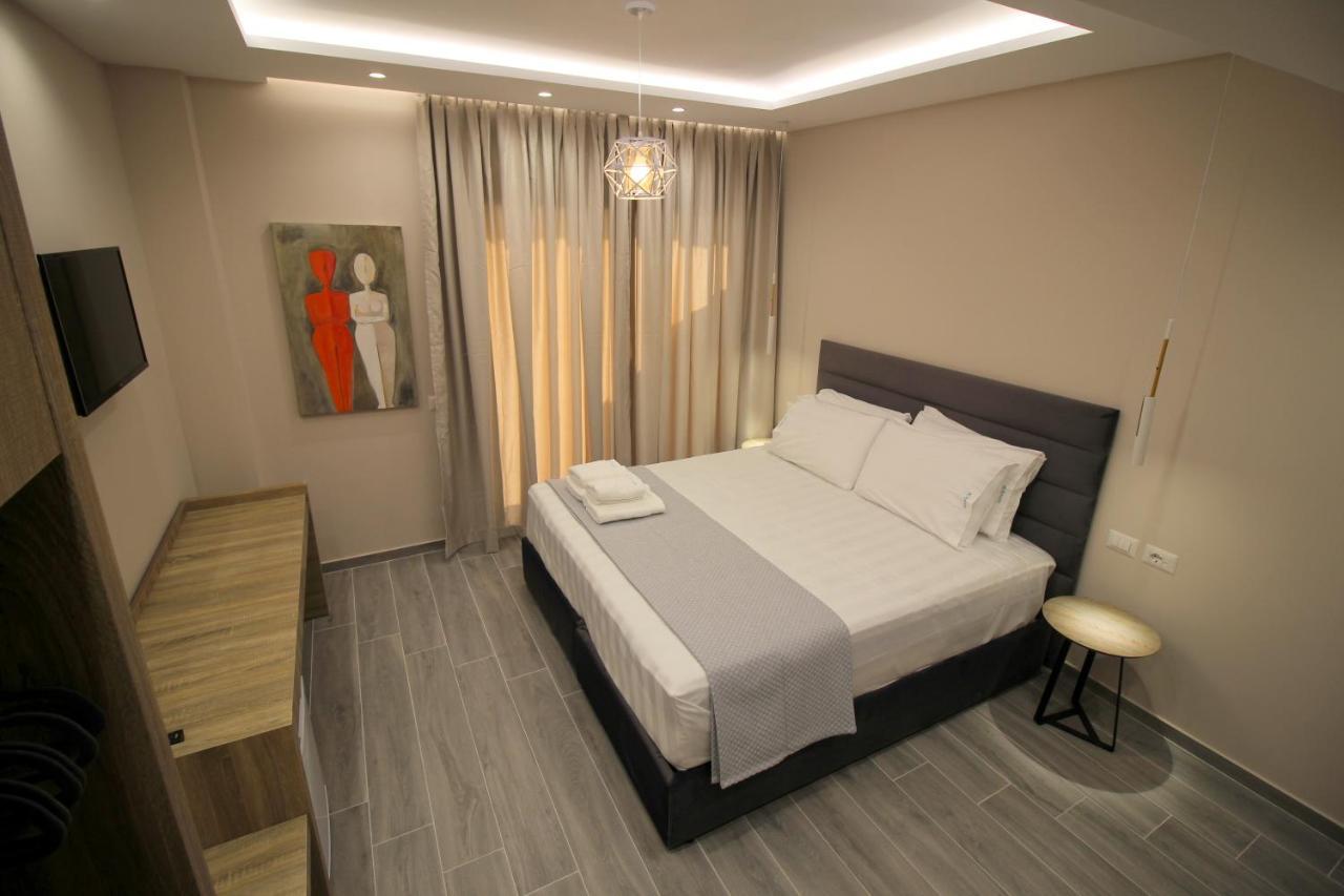 Afrodite Suites Sarande Bagian luar foto