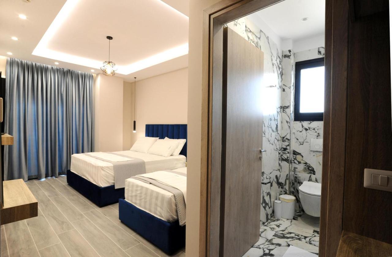 Afrodite Suites Sarande Bagian luar foto