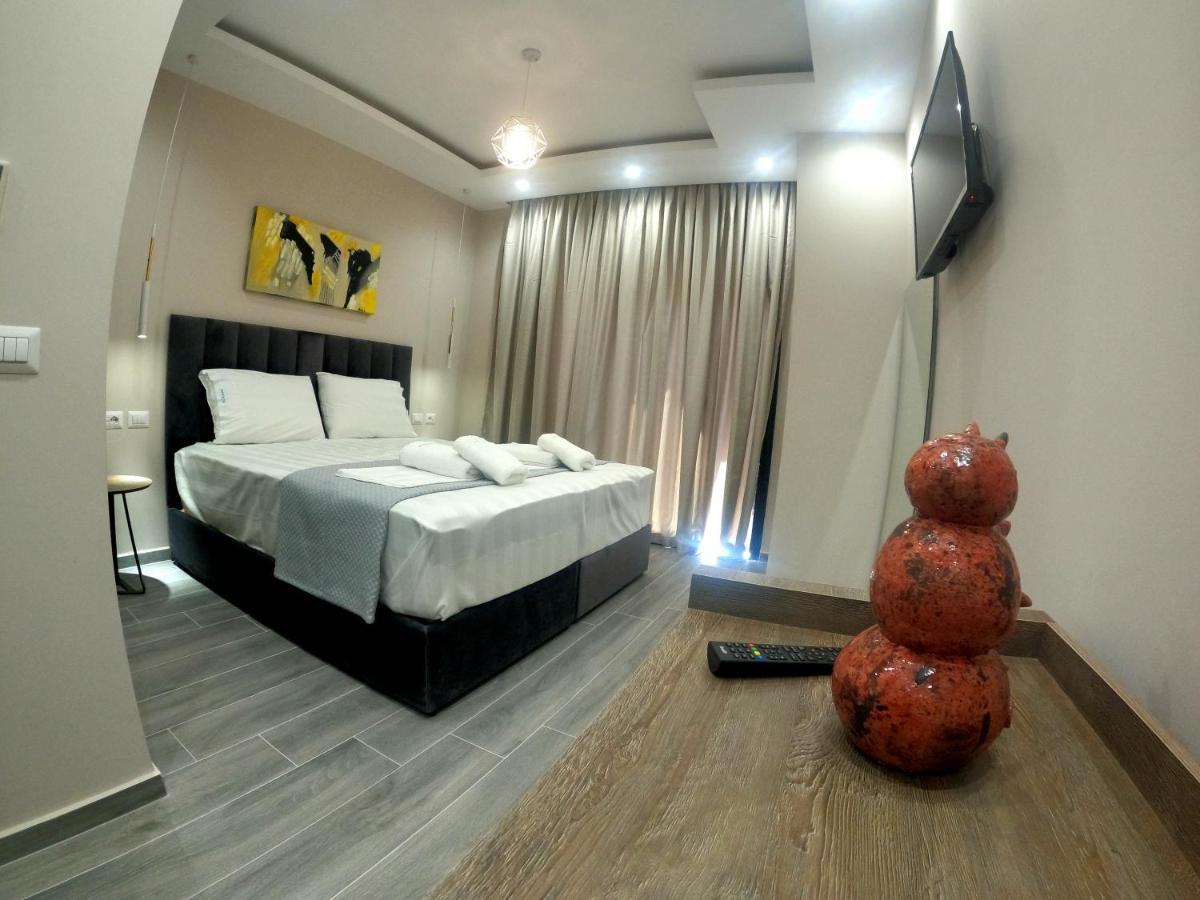 Afrodite Suites Sarande Bagian luar foto