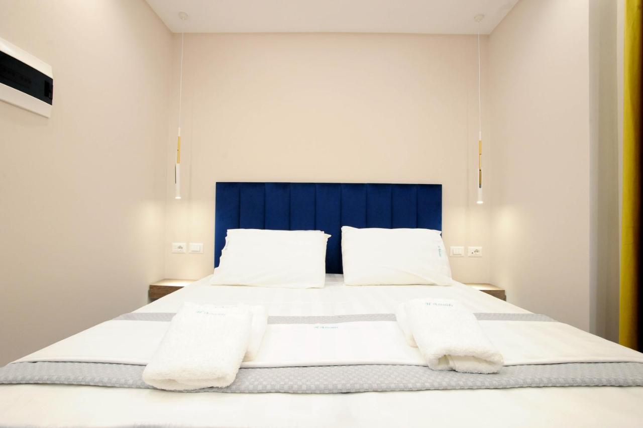 Afrodite Suites Sarande Bagian luar foto