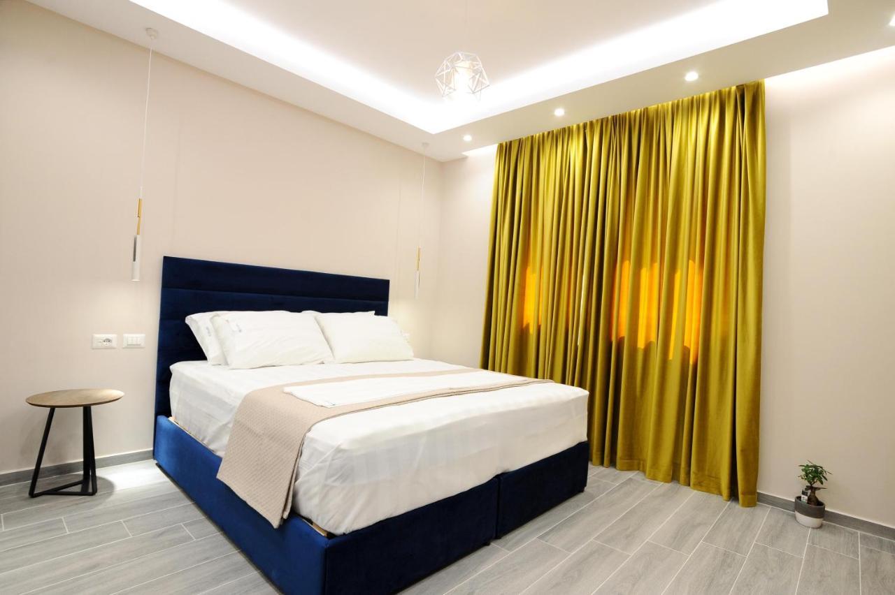 Afrodite Suites Sarande Bagian luar foto
