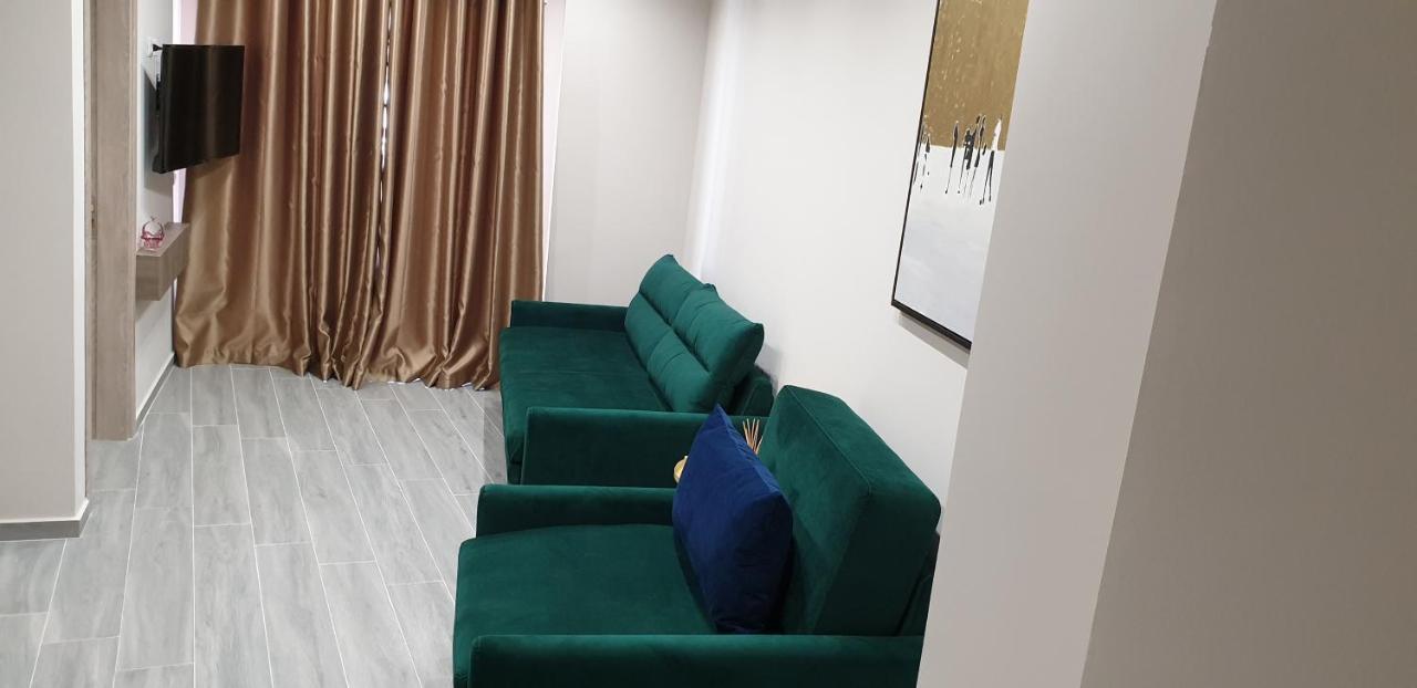 Afrodite Suites Sarande Bagian luar foto